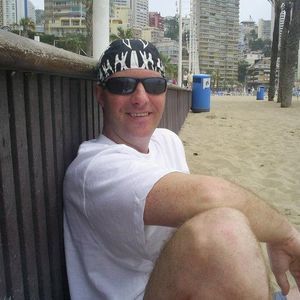 Meet your Posher, Derek